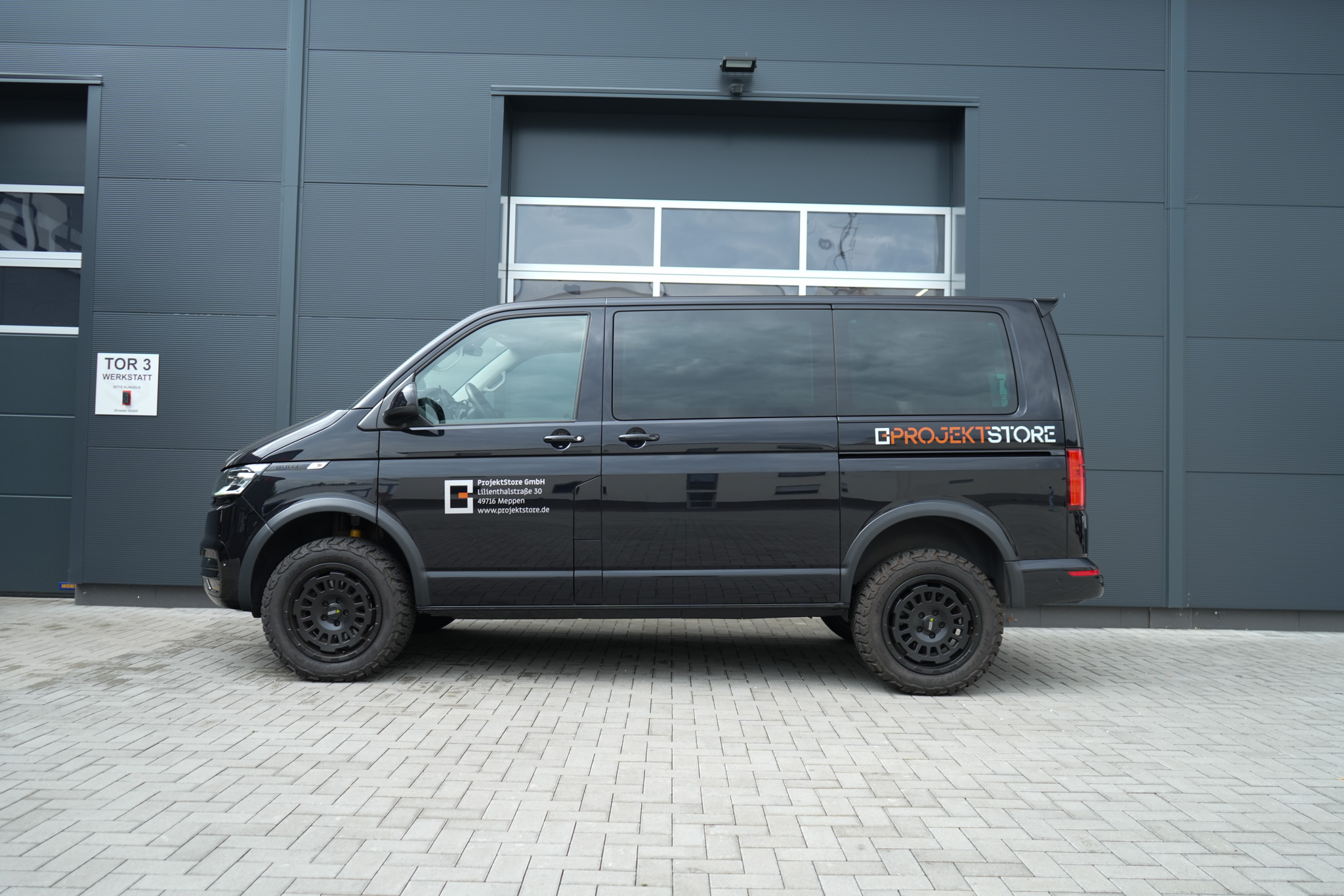 VW T6.1 Black Twin Monotube - Projekt Bild