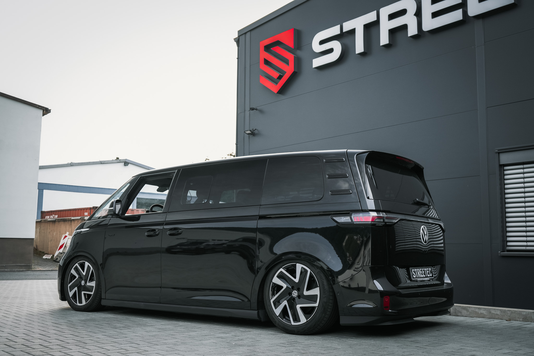 VW ID. Buzz Black performance - Projekt Bild