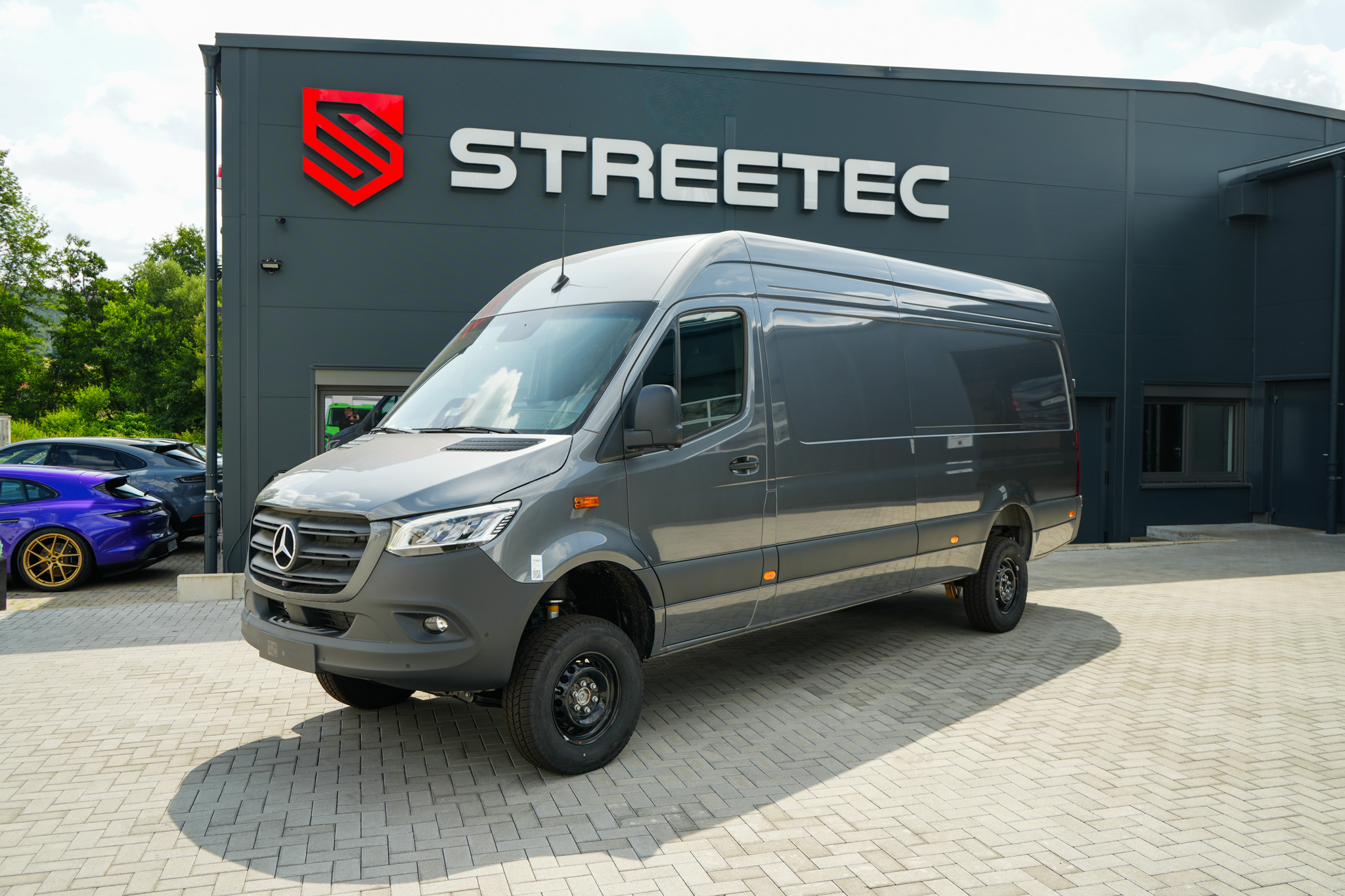 Mercedes W907 Sprinter 4x4 Kasten lang - Projekt Bild