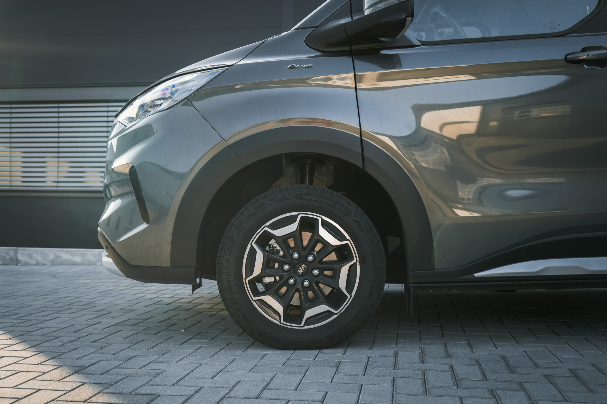 Ford Transit V710 Tourneo Active - Projekt Bild