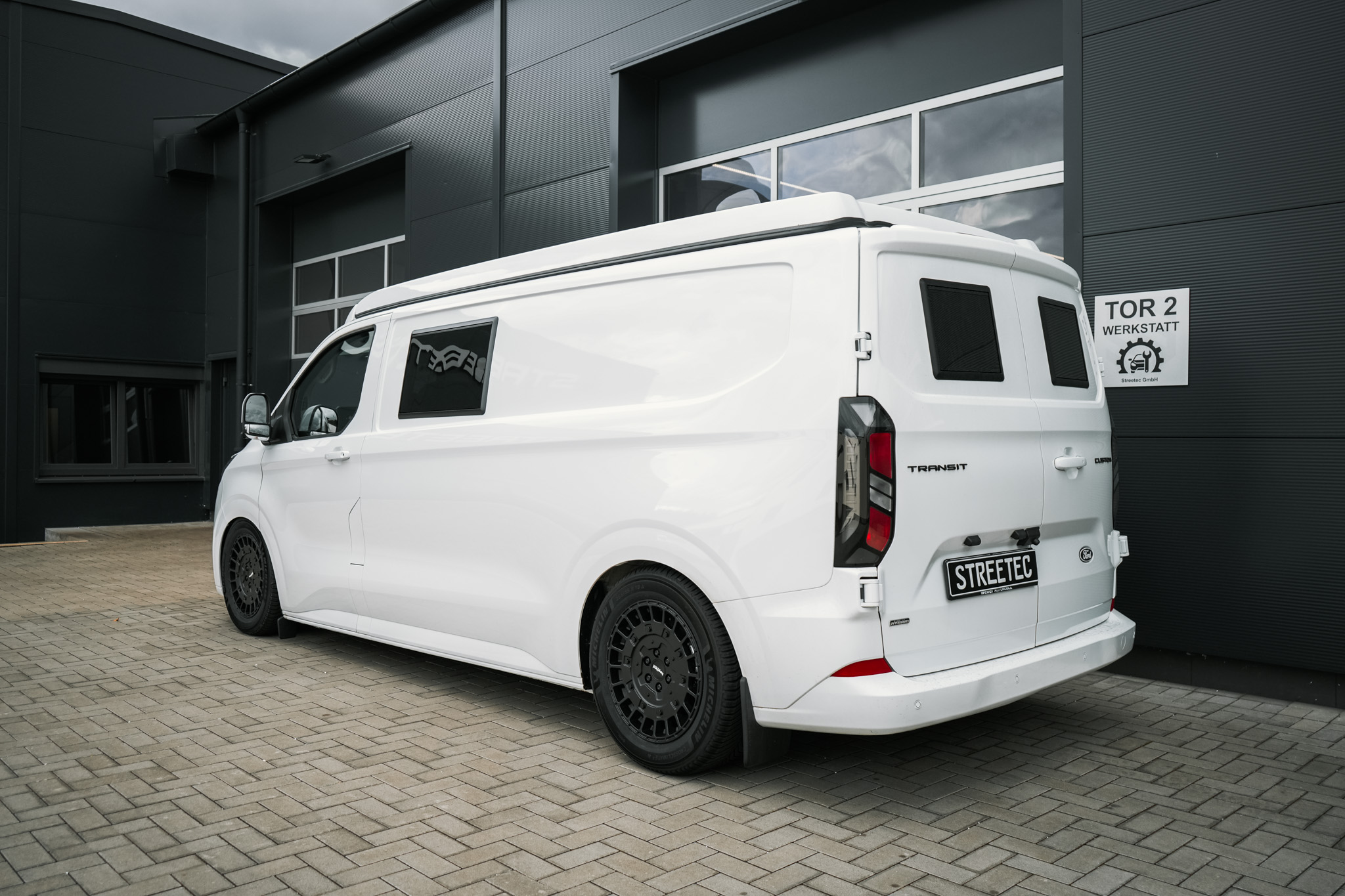 Ford Transit V710 Supermetal 18" - Projekt Bild