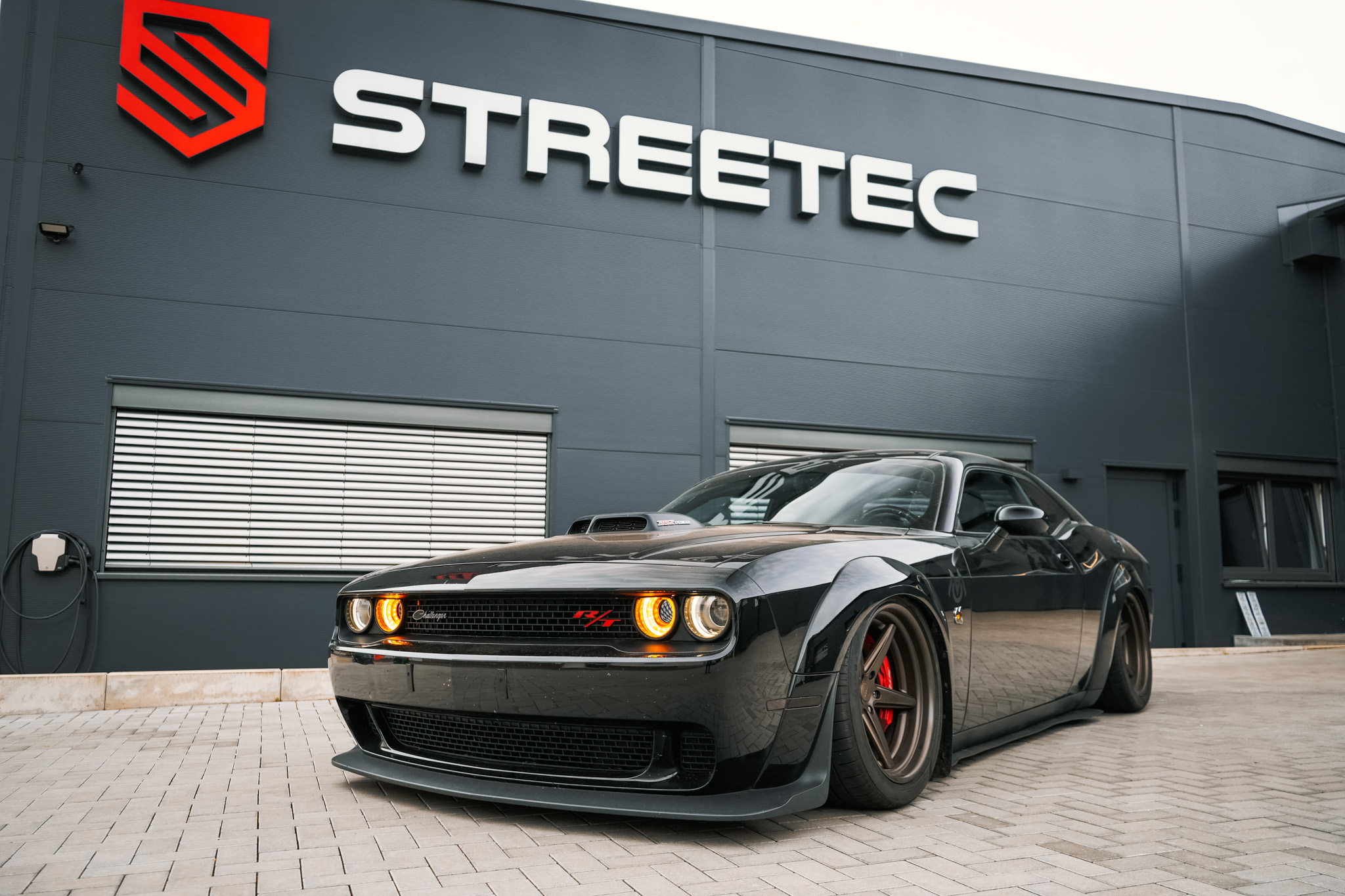 Dodge Challenger R/T Scatpack 392 Super Bee - Projekt Bild