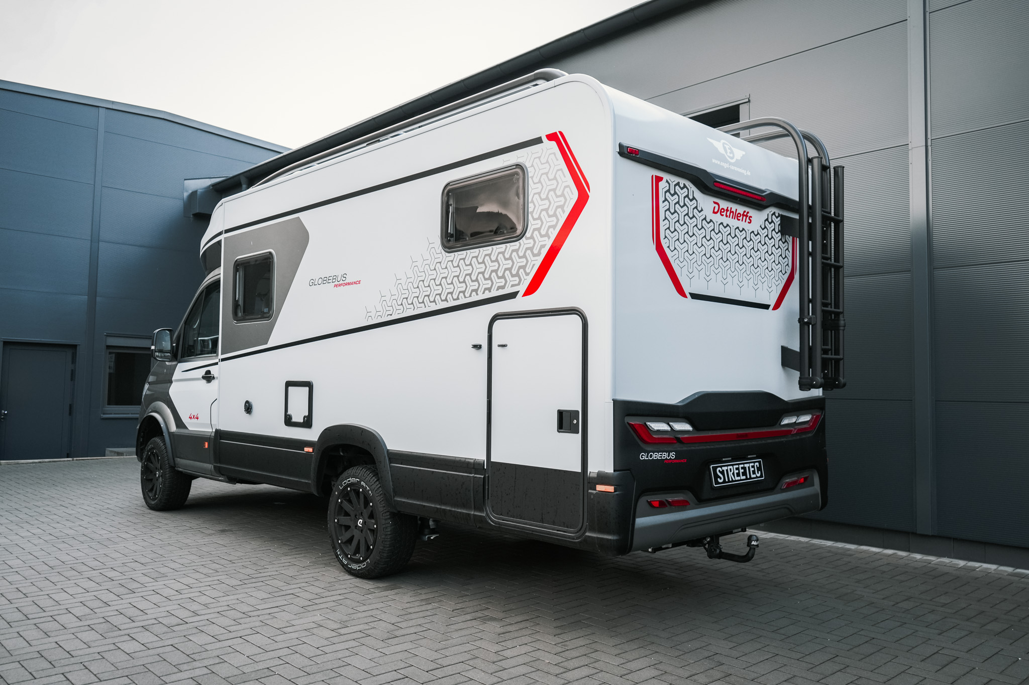 VW Crafter / Grand California Dethleffs Globebus Performance 4x4 - Projekt Bild