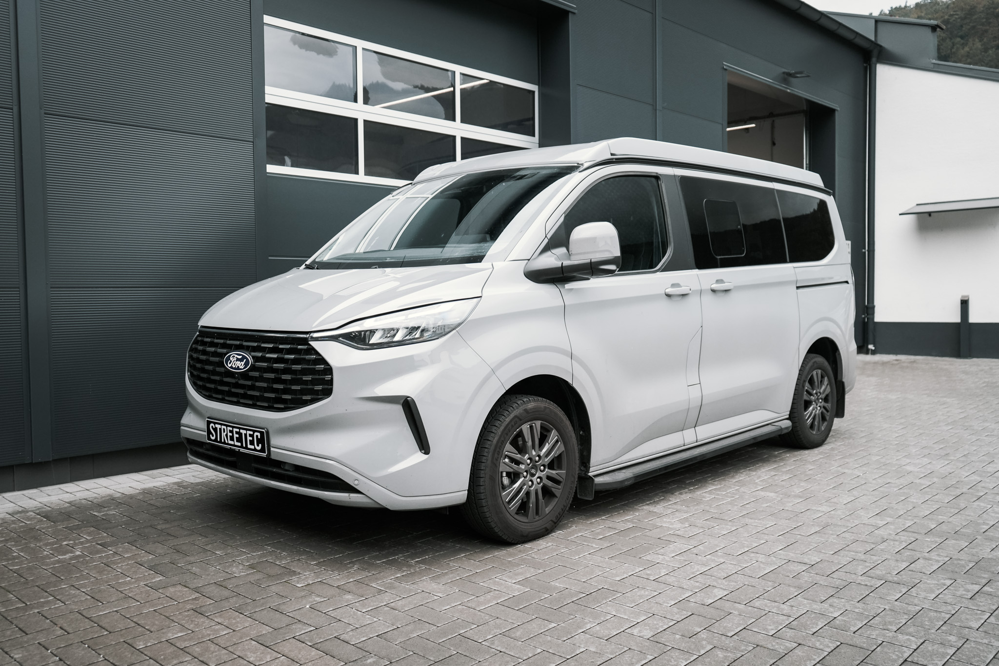 Ford Transit V710 Tourneo 'Unterfahrschutz' - Projekt Bild