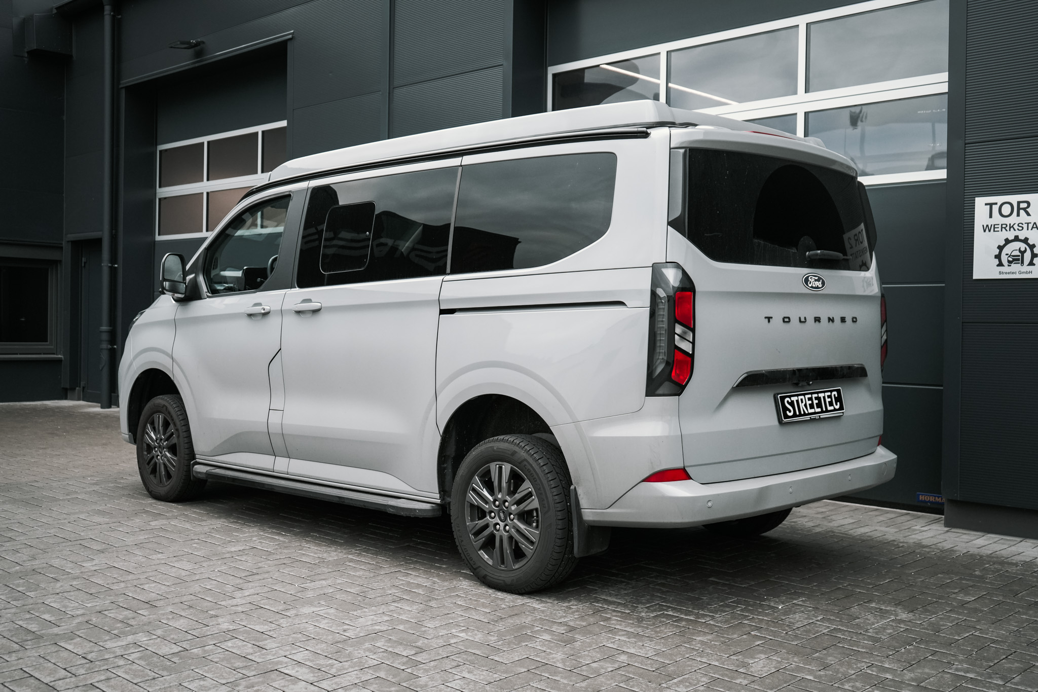 Ford Transit V710 Tourneo 'Unterfahrschutz' - Projekt Bild