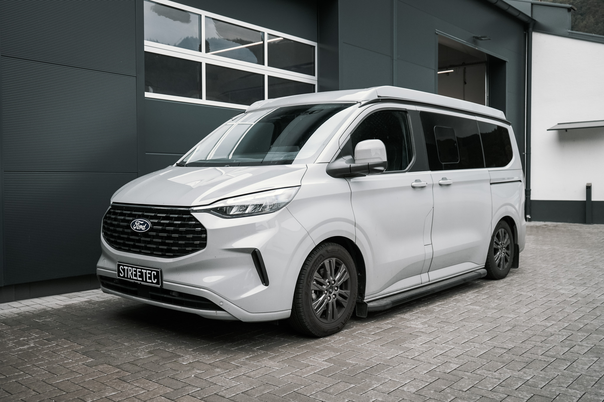 Ford Transit V710 Tourneo 'Unterfahrschutz' - Projekt Bild