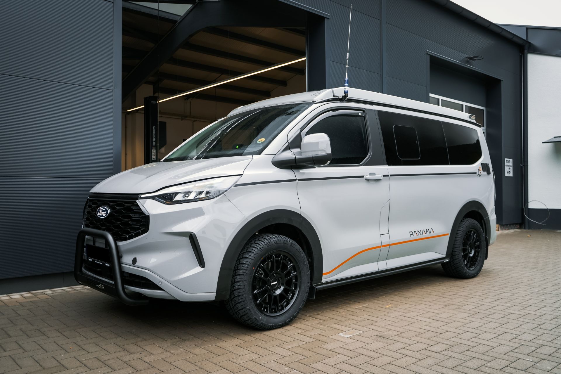 Ford Transit V710 Panama - Projekt Bild