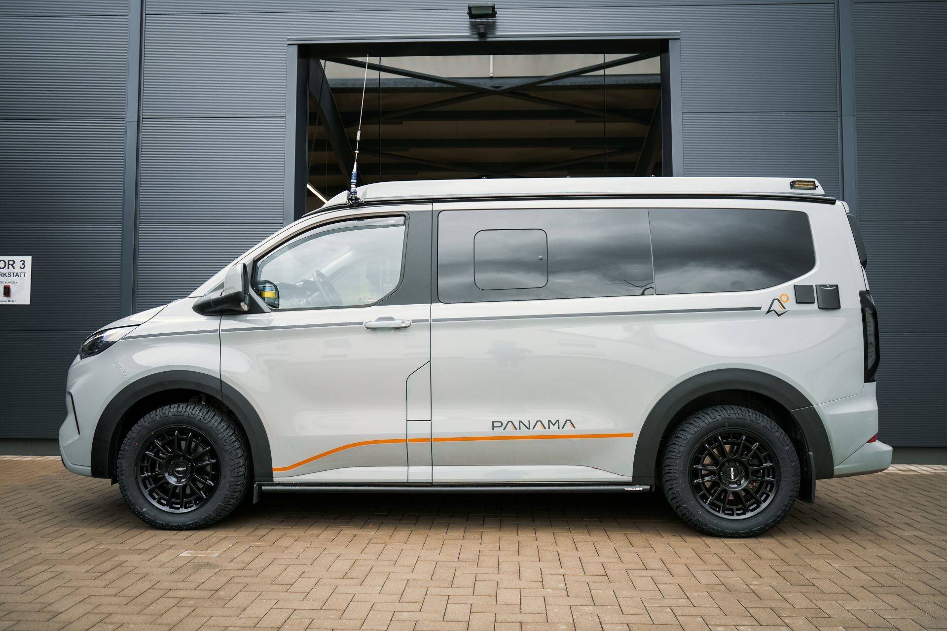 Ford Transit V710 Panama - Projekt Bild