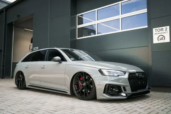 Audi RS4 B9 Avant FAHRWairK grey
