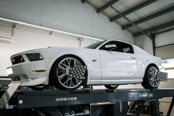 Ford Mustang S197 Air Lift