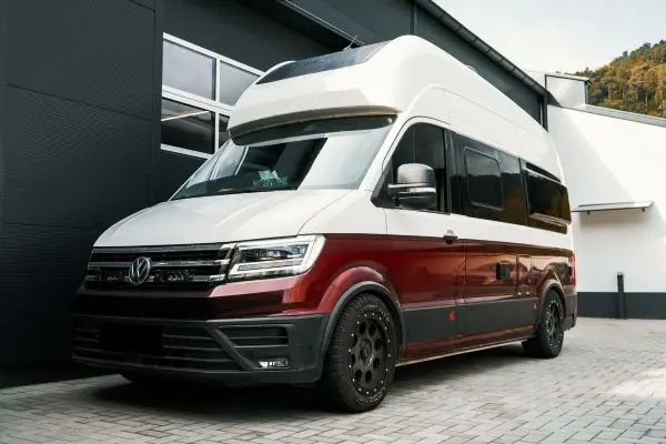 VW Crafter / Grand California 600 red&white