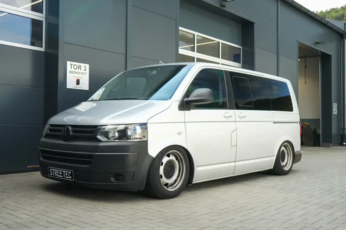 VW T5 Bulli silver