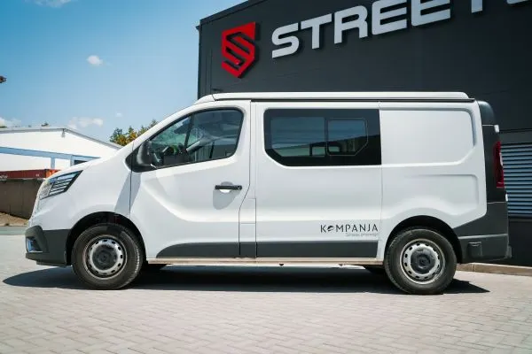 Renault Trafic Kompanja white