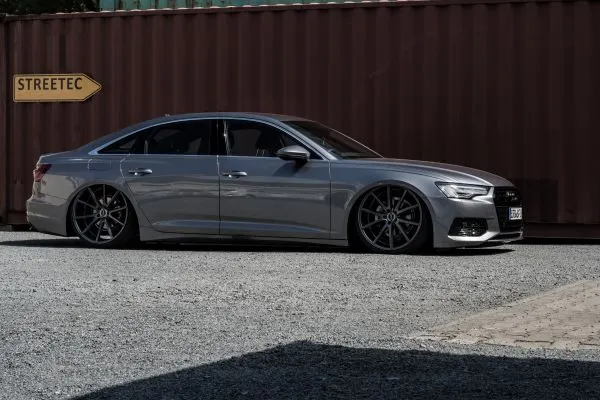 Audi A6 C8 Limousine 22" Vossen