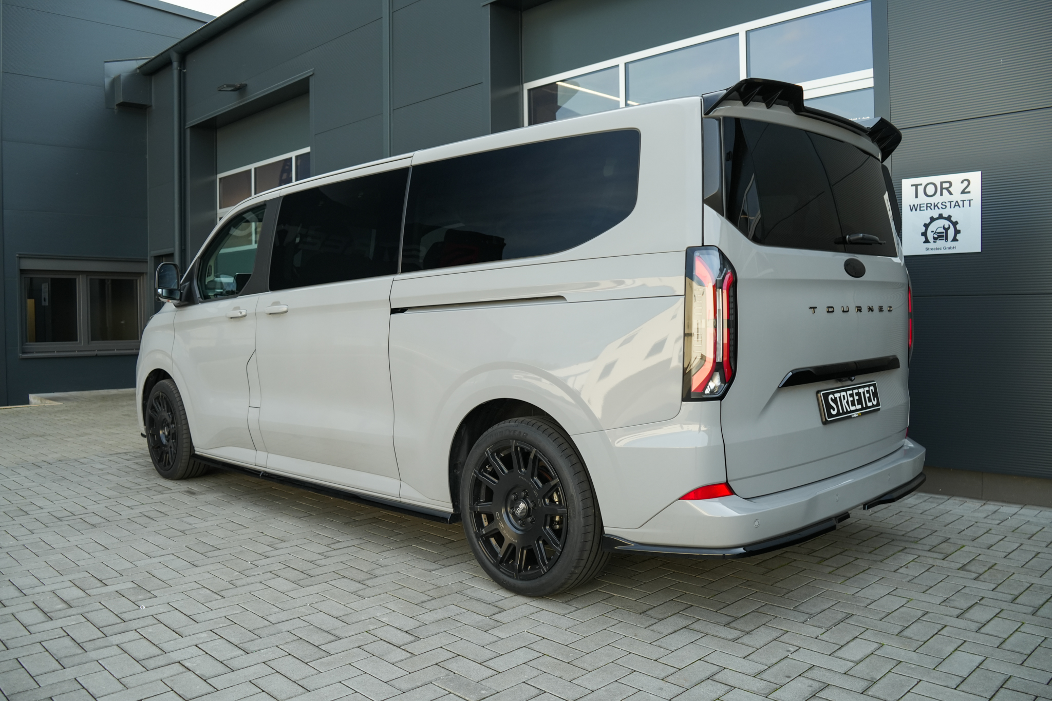 Ford Transit V710 Tourneo Performance OZ - Projekt Bild